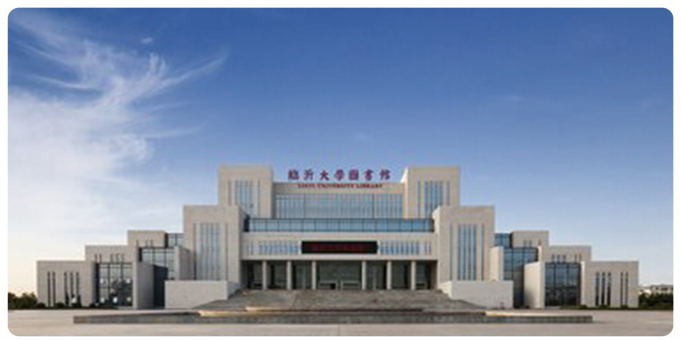 臨沂某大學(xué)圖書館樁基礎(chǔ)加固，樁端存在溶洞，承載力嚴(yán)重不足，采取樁內(nèi)鋼管樁加固處理。(2008年)